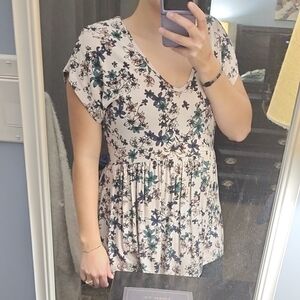 Torrid V-Neck Floral Blouse in Cream and Blue